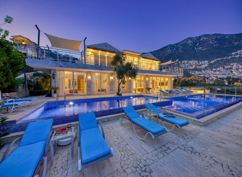 Villas in Turkey for Large Groups: Kalkan’s Top Picks