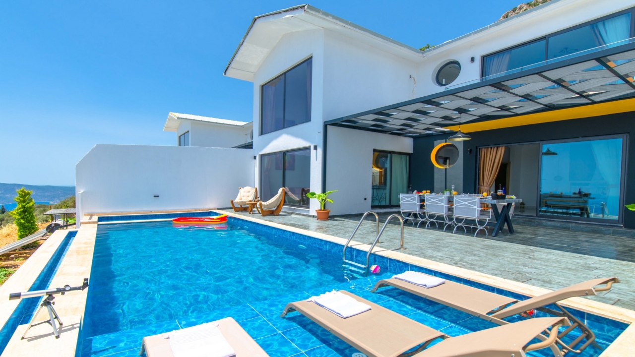 Villa Mulberry 3 Image 0