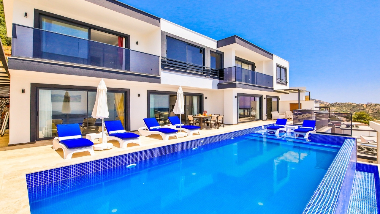 Villa Jupiter Image 0