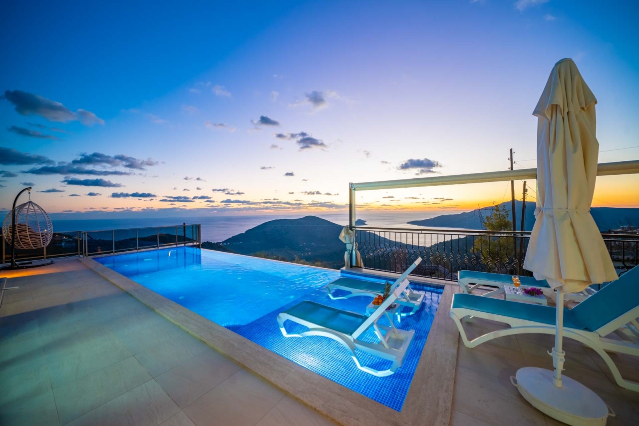 Villa Spring 1 Image 2