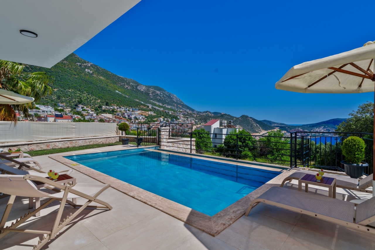 Villa Laren Duo Image 2