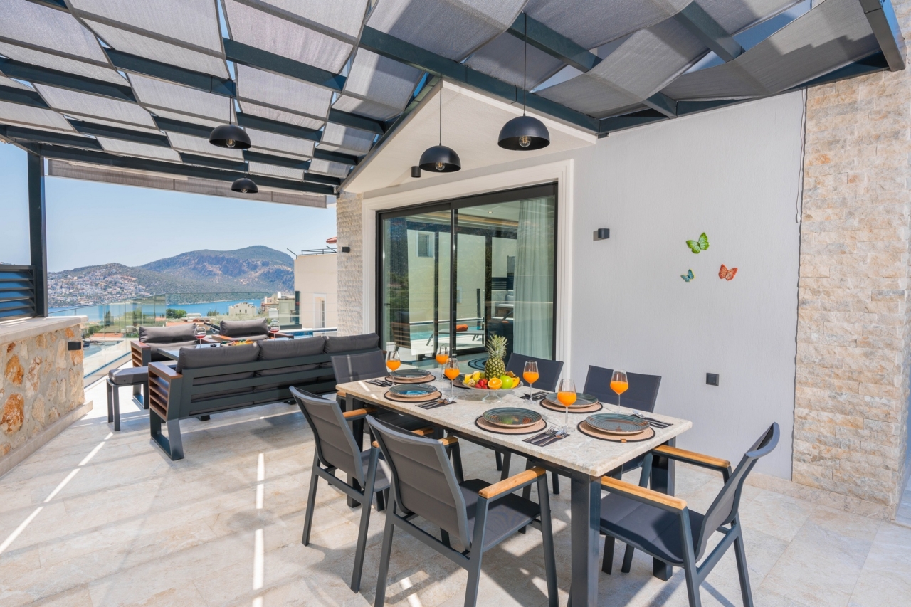 Villa Moonset Image 2