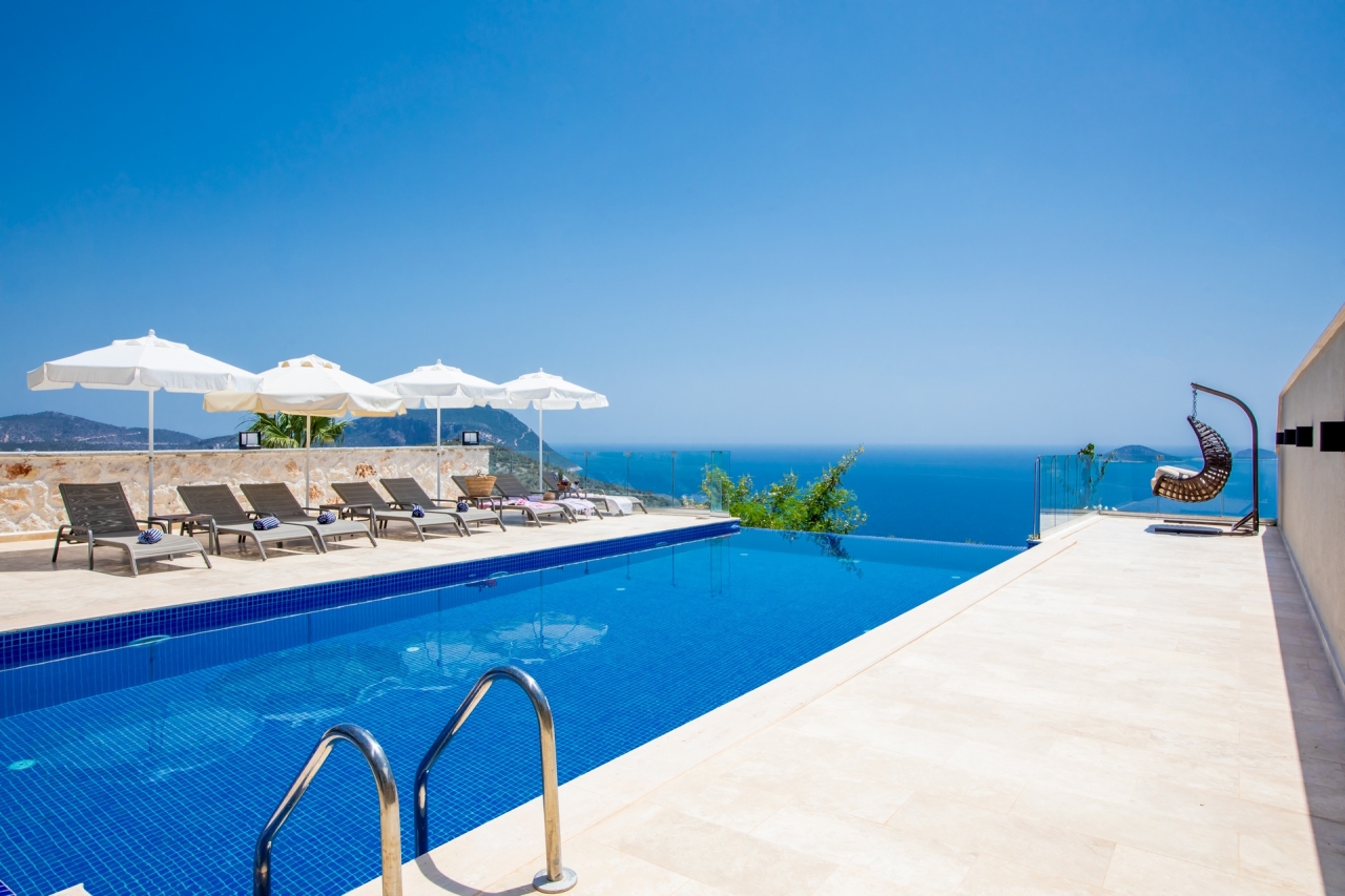 Villa Hillside 1 Image 2