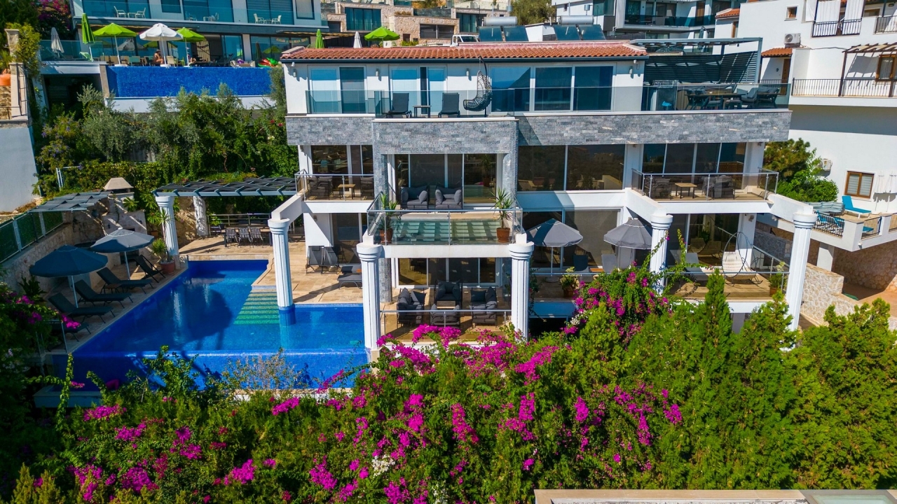 Villa Gaia Residence Image 2