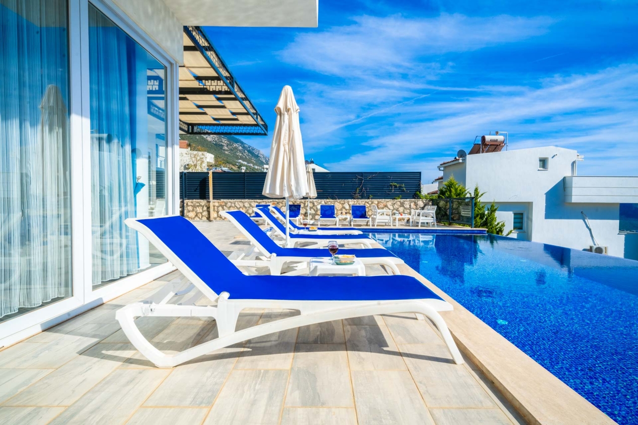 Villa Platos Image 1